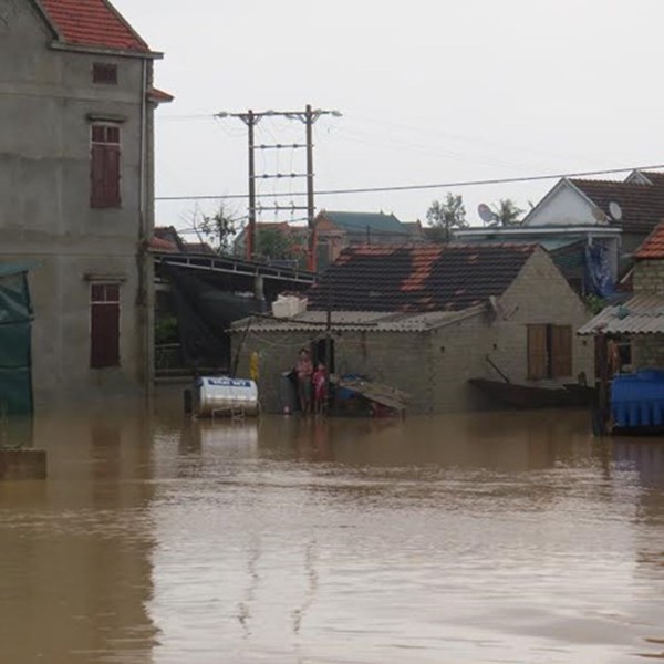 Quảng Bình: Lũ trở lại, đoàn cứu trợ mắc kẹt ảnh 1