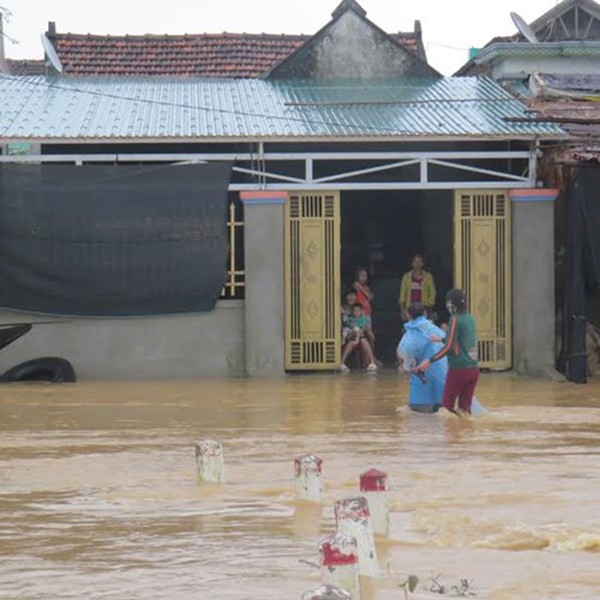 Quảng Bình: Lũ trở lại, đoàn cứu trợ mắc kẹt ảnh 3