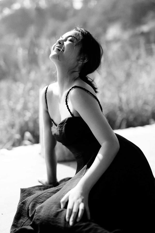 Phạm Quỳnh Anh hở bạo, quyến rũ trong bộ ảnh mới ảnh 3