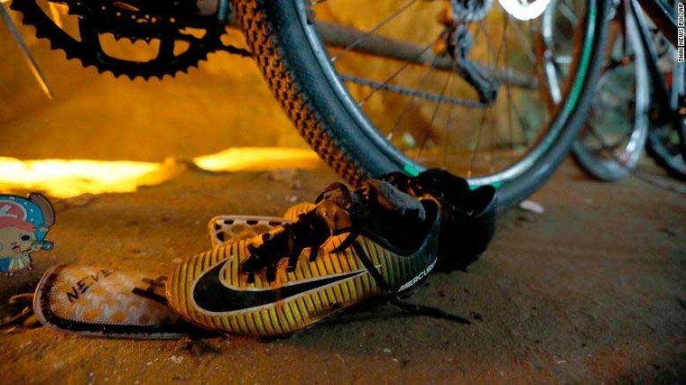 Hành trình giải cứu đội bóng trẻ em Thái Lan qua ảnh ảnh 3