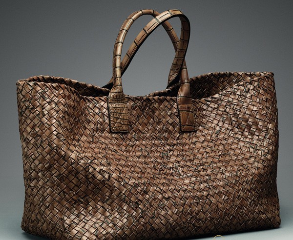 Hồ Ngọc Hà khéo léo khoe 'làn đi chợ' trị giá 230 triệu đồng ảnh 3