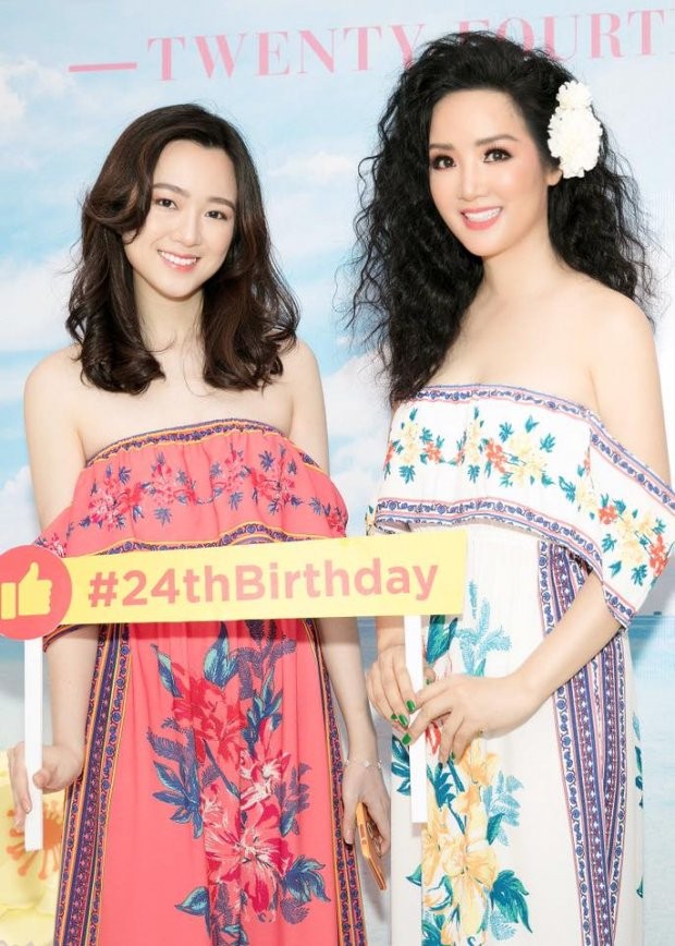 Hoa hậu đền Hùng Giáng My xinh đẹp, trẻ trung trong tiệc mừng con gái tuổi 24 ảnh 2