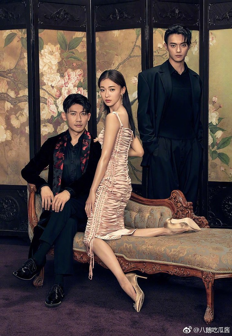 Mãn nhãn với bộ ảnh tình tay ba Phó Hằng - Anh Lạc - Hoàng Thượng hiện đại ảnh 5