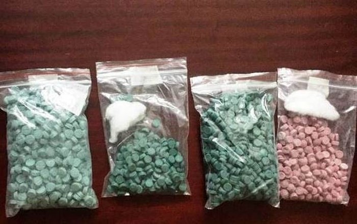 Nghệ An: Bắt giữ đối tượng mang 1.500 viên thuốc lắc đi tiêu thụ ảnh 1