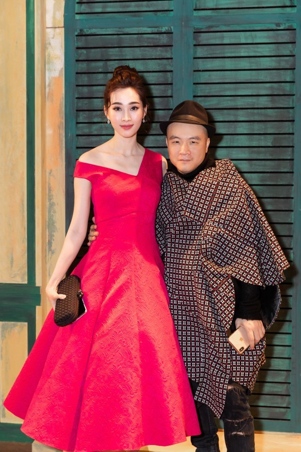 Đặng Thu Thảo xinh đẹp xứng danh 'thần tiên tỉ tỉ', Hương Giang Idol hóa búp bê barbie ảnh 3