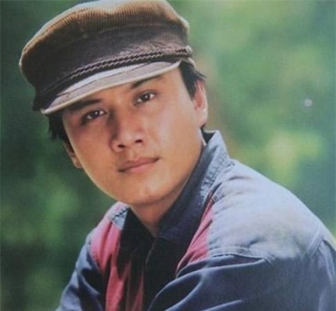 NSND Hồng Vân từng mơ thấy bị Lê Công Tuấn Anh kéo đi ngay trong đêm anh mất ảnh 1