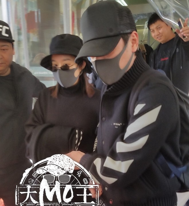 Triệu Lệ Dĩnh xuất viện sau 3 ngày sinh con trai đầu lòng ảnh 2