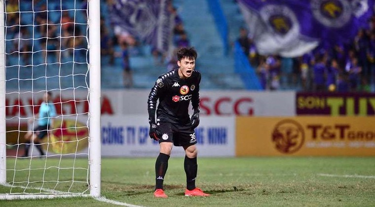 Bùi Tiến Dũng: 'Suất lên tuyển quốc gia hay U22 đều chưa chắc chắn' ảnh 1