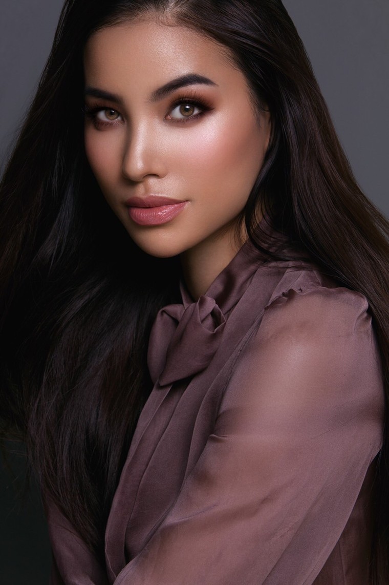 Phạm Hương quyến rũ trong bộ ảnh mới, úp mở việc quay lại Việt Nam ảnh 1