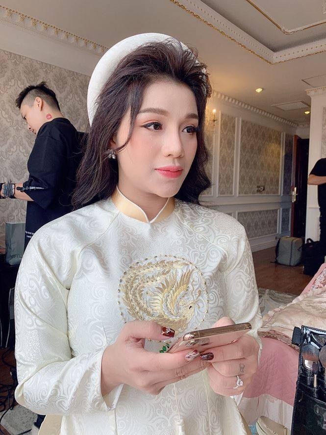 Bùi Tiến Dũng hạnh phúc trong lễ ăn hỏi với bạn gái 'đại gia' ảnh 5