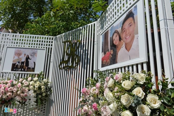 Bùi Tiến Dũng hạnh phúc trong lễ ăn hỏi với bạn gái 'đại gia' ảnh 4