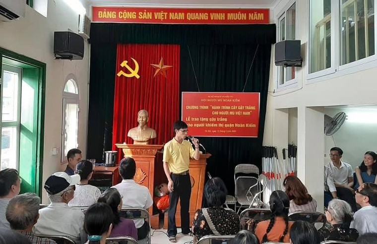 Cách người khuyết tật tiếp nhận thông tin về tiêm vaccine COVID-19 ảnh 2