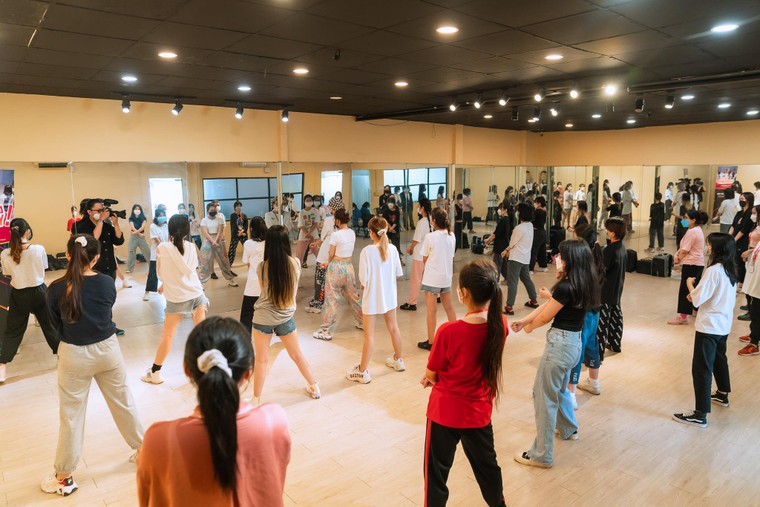 Trở thành nghệ sĩ thần tượng tại Việt Nam, khó nhưng nhiều tiềm năng ảnh 3