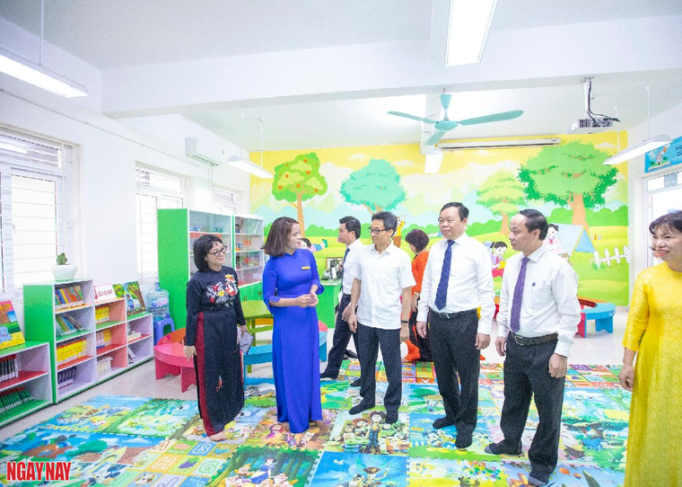 Tiểu học Trung Tự hân hoan đón chào năm học mới cùng Phó Thủ tướng Vũ Đức Đam ảnh 4
