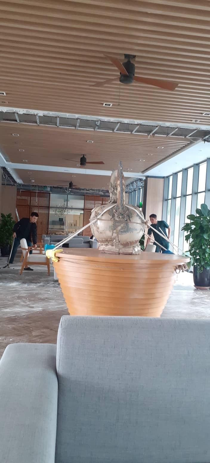 Hình ảnh trước và sau cơn bão tại một khách sạn ven biển Đà Nẵng ảnh 3