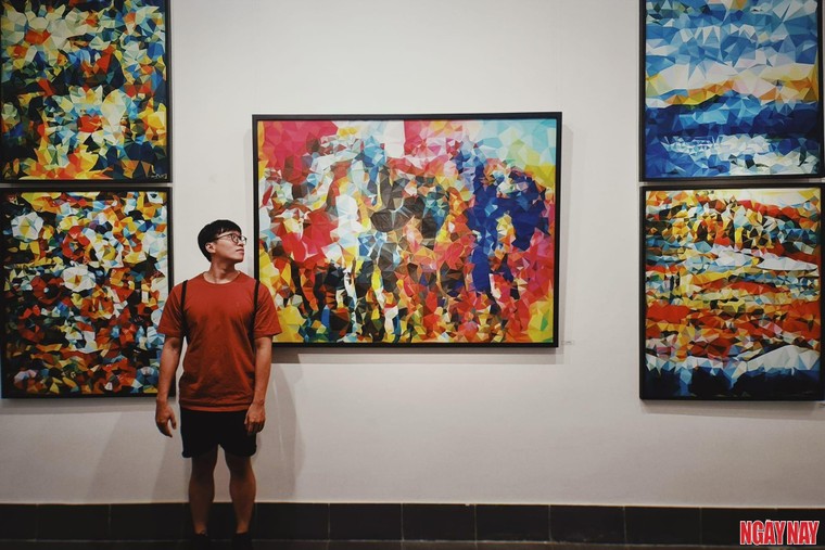 Những rung động ngọt ngào qua 'Lăng kính của Thủy' ảnh 3