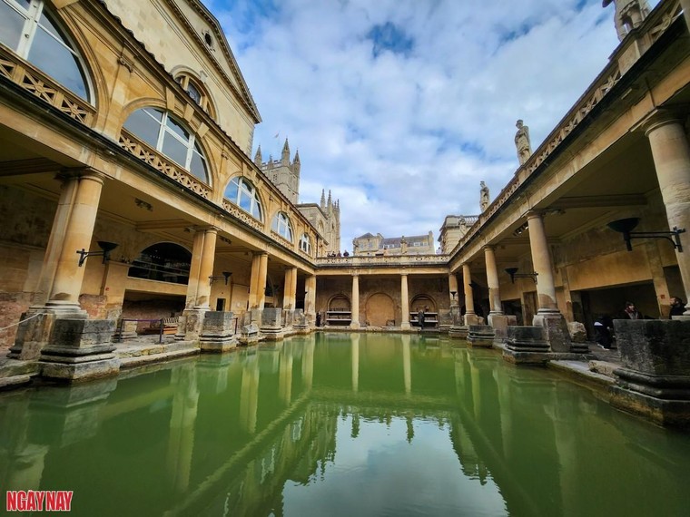 Vẻ cổ kính mộng mơ của Bath, thành phố di sản thế giới tại Anh quốc ảnh 3