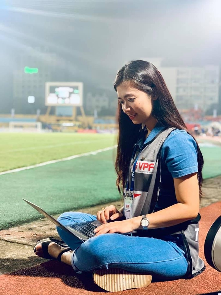 BTV Lê Thanh Huyền: 'Điều tự hào nhất với người làm báo là sản phẩm có tác động tích cực tới xã hội' ảnh 1