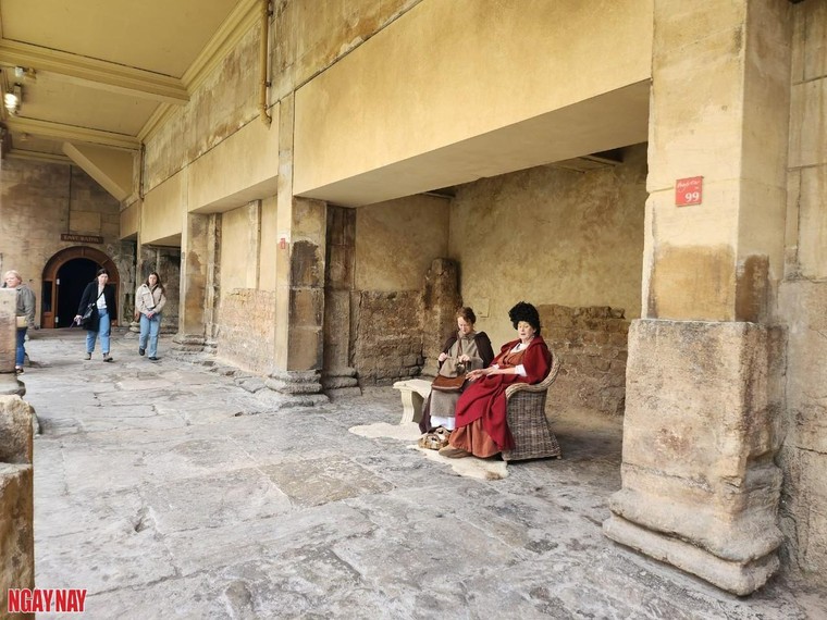 Vẻ cổ kính mộng mơ của Bath, thành phố di sản thế giới tại Anh quốc ảnh 8