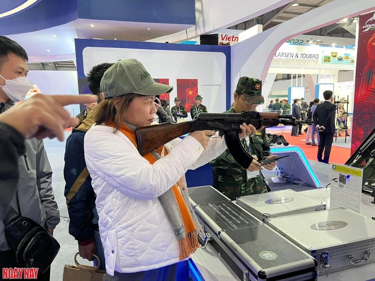 Khai mạc Triển lãm Quốc phòng quốc tế Việt Nam 2022 ảnh 11