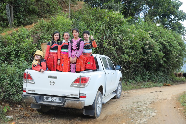 Hương trà thoáng trong mây ảnh 9