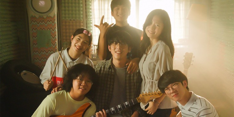 Isaac Hong: Hé lộ về sự nghiệp của nam ca sĩ - nhạc sĩ xứ Hàn ảnh 2