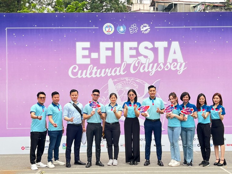 Đặt chân lên chuyến "Phiêu lưu văn hóa" cùng E-Fiesta tại trường Đại học Kinh tế quốc dân ảnh 1