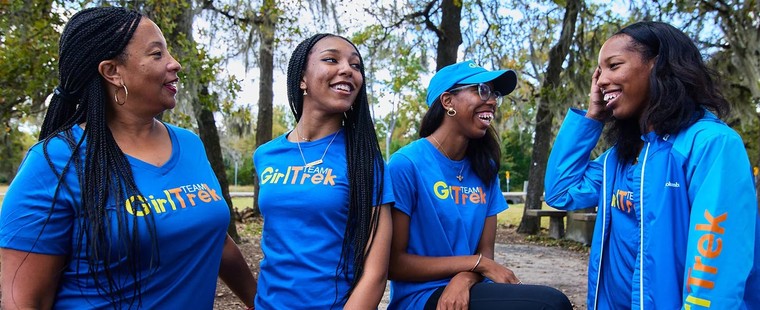 Một chuyến đi dạo, một cuộc chuyện trò ảnh 3