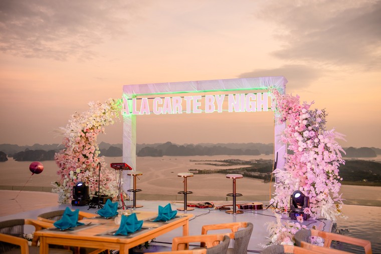 Ấn tượng À la Carte: "Kỳ quan nhân tạo" cao nhất Vịnh Hạ Long ảnh 10