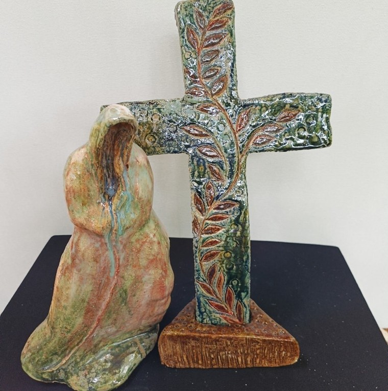 Triển lãm và Đấu giá '5649': Nghệ thuật xoa dịu đau thương ảnh 1