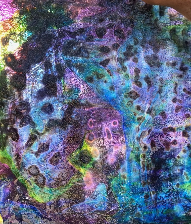 Tìm hiểu quy trình cho ra đời những chao đèn kính màu cùng nghệ nhân John Poncho ảnh 15