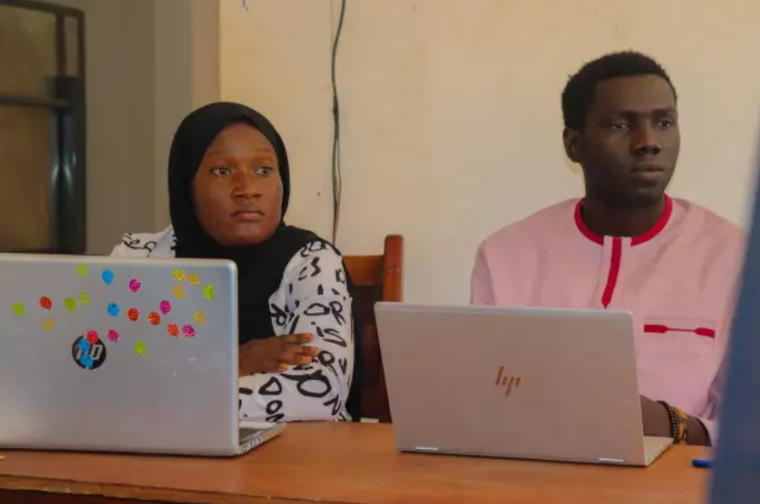 UNESCO cùng Gambia nâng cao năng lực đánh giá thực tế cho nhà báo ảnh 1