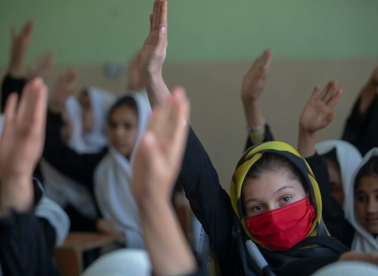 UNESCO hỗ trợ giáo dục Afghanistan với phương pháp giảng dạy kết hợp ảnh 1