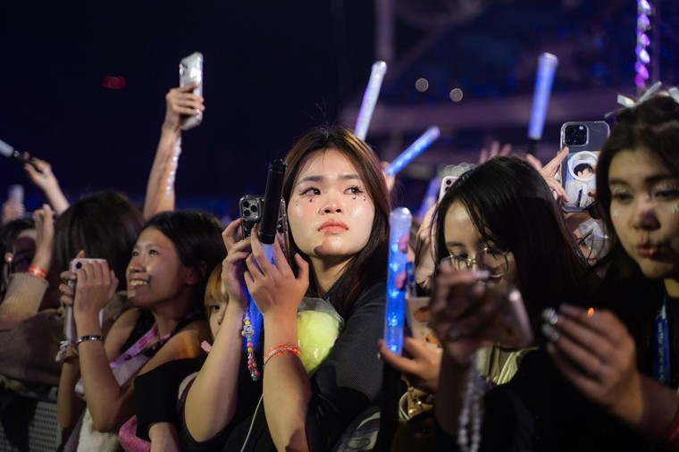 Anh Trai "Say Hi" Hà Nội đêm diễn 3, 4 chứng minh sức hút mạnh mẽ của sản phẩm văn hóa 100% Make in Việt Nam ảnh 10