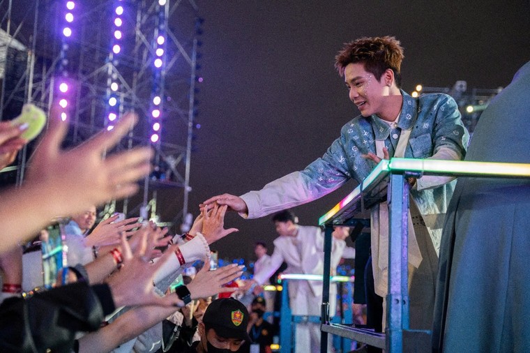 Anh Trai "Say Hi" Hà Nội đêm diễn 3, 4 chứng minh sức hút mạnh mẽ của sản phẩm văn hóa 100% Make in Việt Nam ảnh 8