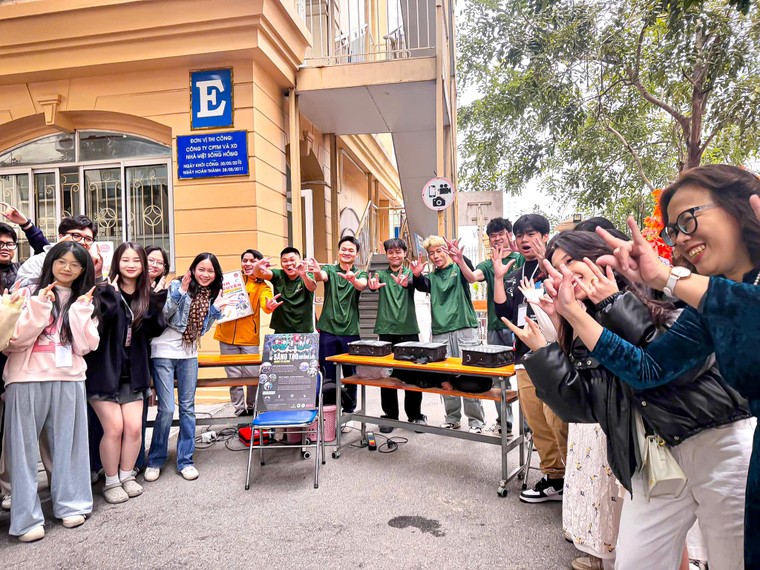 Lan tỏa yêu thương qua “Sự sáng tạo không lời” tại Ngày hội Ấm áp mùa Xuân Nguyễn Siêu ảnh 3