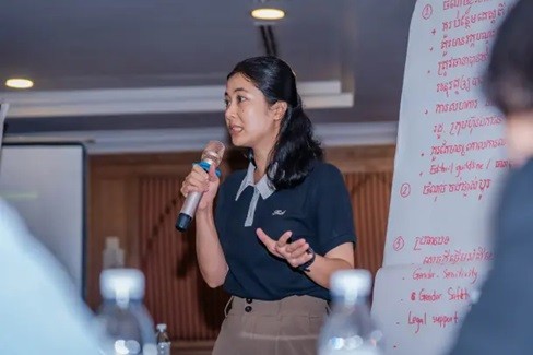 UNESCO và báo chí Campuchia: Thúc đẩy An toàn Nhạy cảm Giới trong tòa soạn ảnh 3