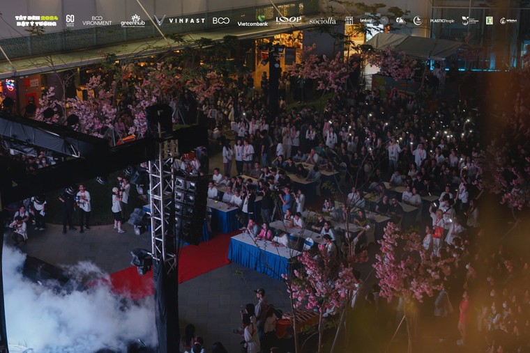 Tắt Đèn Bật Ý Tưởng 2025: 15 năm vì một Việt Nam xanh ảnh 2