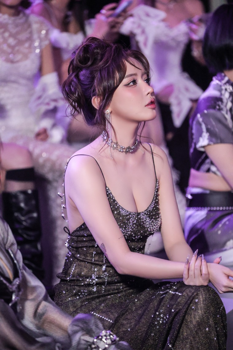 Em Xinh “Say Hi”: Thế hệ mới của nữ idol Việt Nam chính thức lộ diện ảnh 14