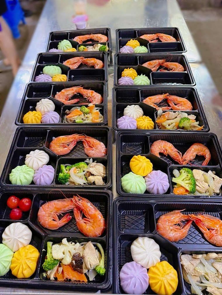 Ca sĩ Phạm Anh Duy và FC Oil lan tỏa yêu thương qua dự án “Nụ cười ở lại” ảnh 5