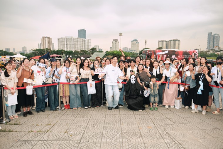 Ca sĩ Phạm Anh Duy và FC Oil lan tỏa yêu thương qua dự án “Nụ cười ở lại” ảnh 20