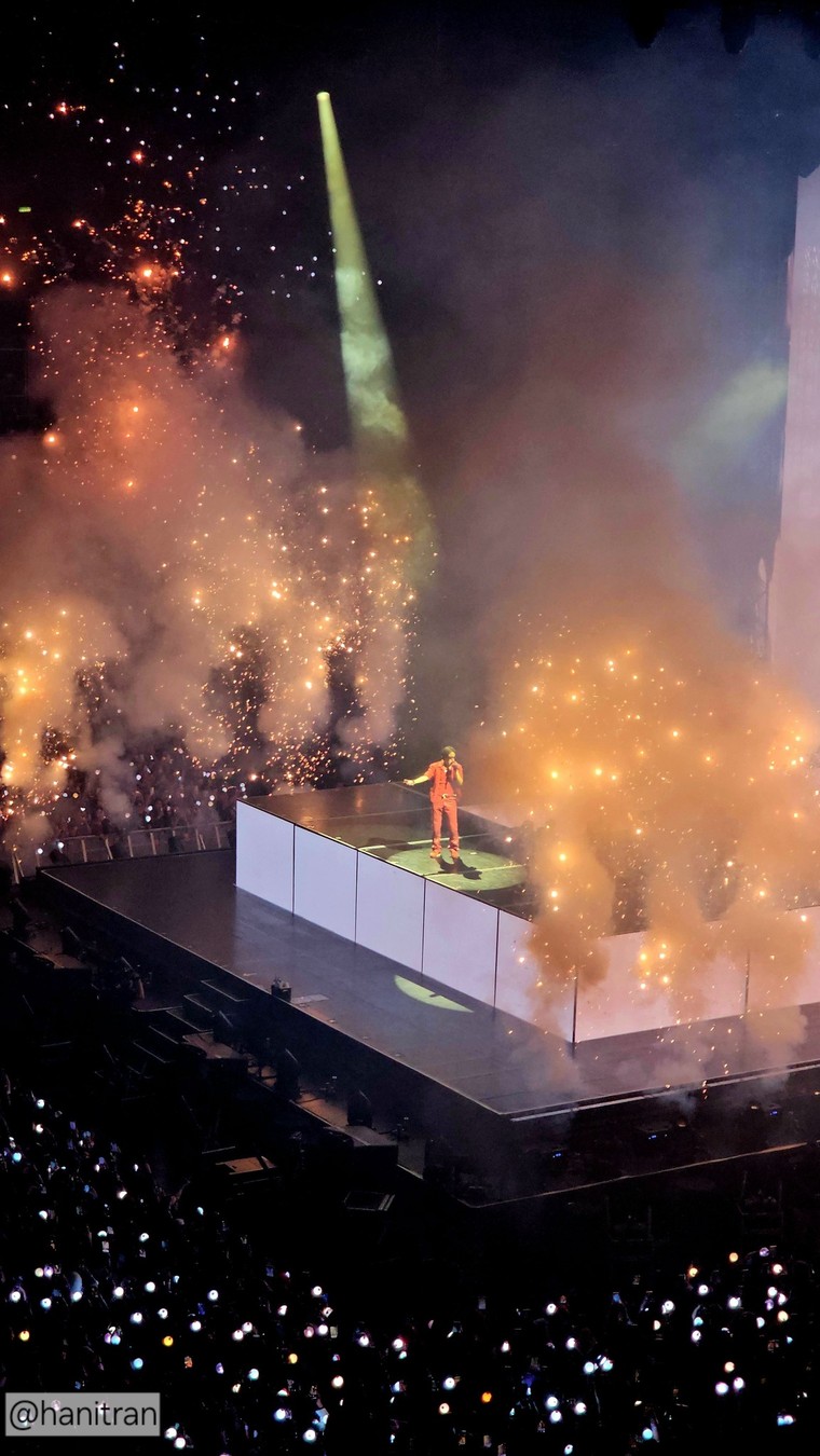 Chuỗi ảnh concert "Hope on the stage" tại Bangkok của BTS j-hope: Một hành trình cảm xúc rực rỡ ảnh 3