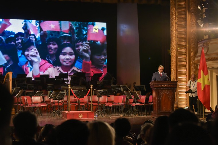 Hòa nhạc thắt chặt tình hữu nghị Việt Nam – Azerbaijan ảnh 11