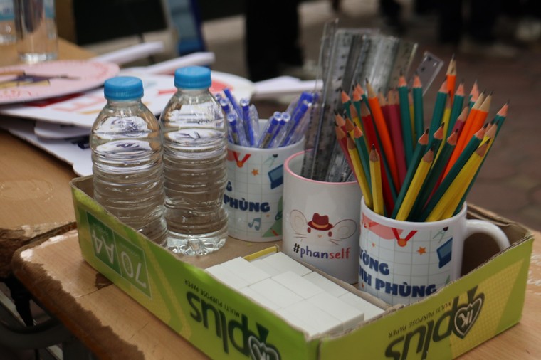 Áo xanh tình nguyện - điểm tựa cho sĩ tử những ngày vượt vũ môn ảnh 8