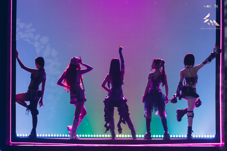 Chương trình Em Xinh "Say Hi" Tập 2: Sân khấu đa sắc màu với kỹ thuật quay one-shot lần đầu xuất hiện ảnh 2