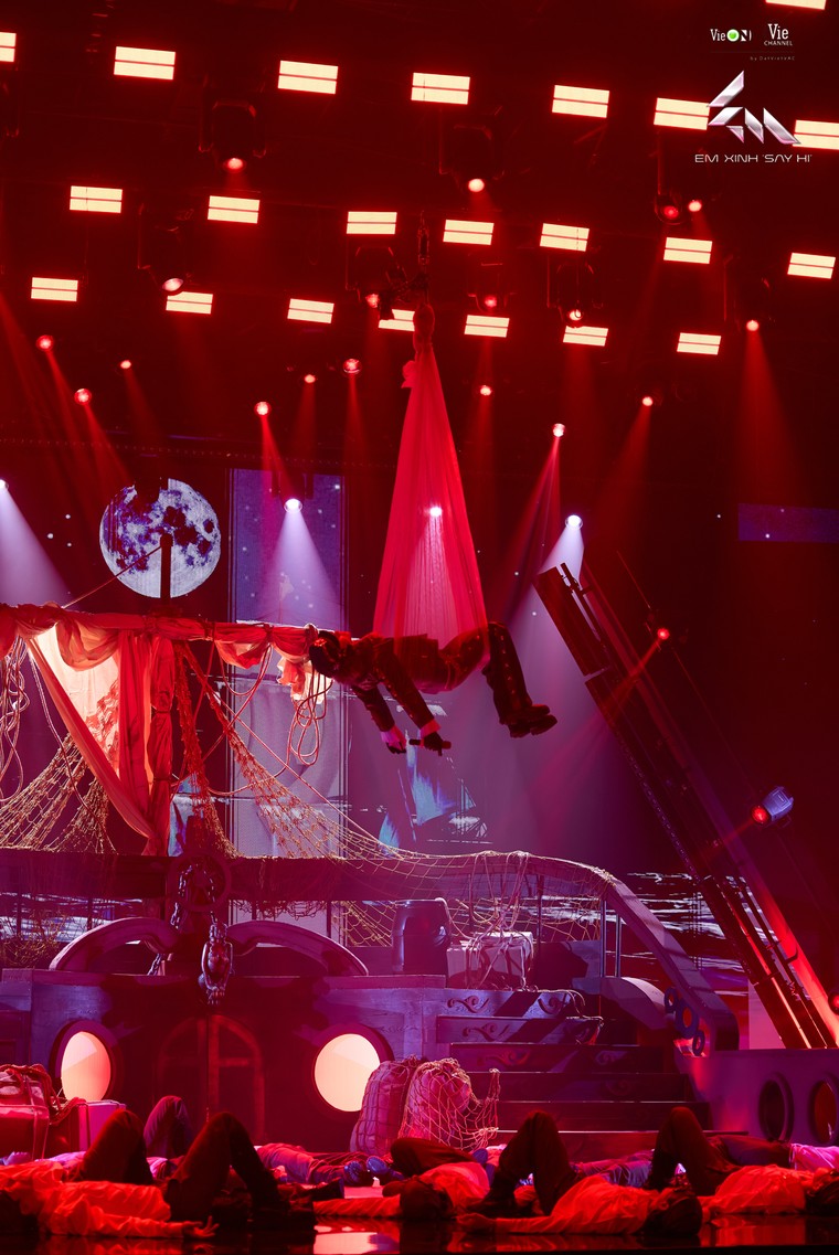 Em Xinh "Say Hi" thống lĩnh Top Trending Âm Nhạc Youtube: 8/10 sản phẩm thuộc về chương trình ảnh 8