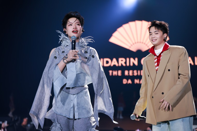 Anh Trai “Say Hi” thắp sáng Las Vegas: Giấc mộng đêm hè tại Kinh đô giải trí ảnh 14