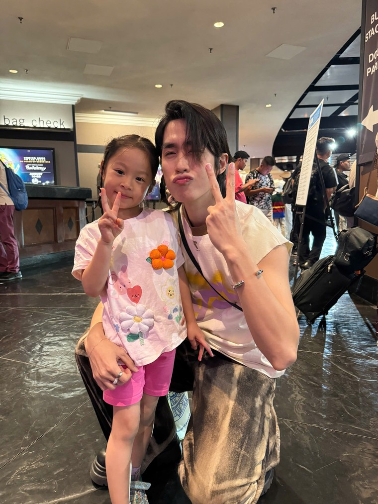 Anh Trai “Say Hi” thắp sáng Las Vegas: Giấc mộng đêm hè tại Kinh đô giải trí ảnh 6