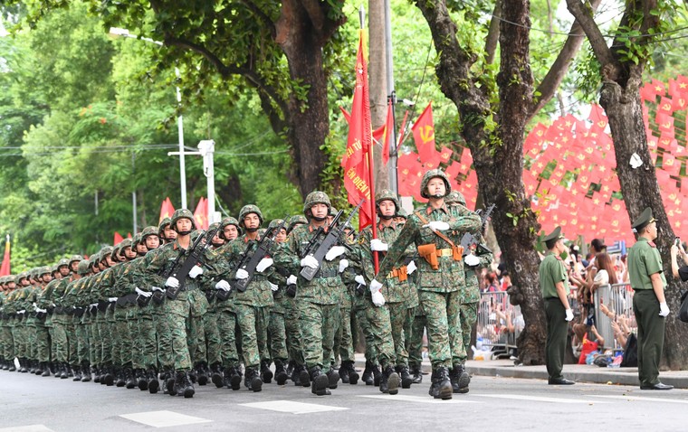 Chùm ảnh: Hà Nội sơ duyệt cấp Nhà nước kỷ niệm 80 năm Cách Mạng tháng Tám và Quốc Khánh 2/9 ảnh 1