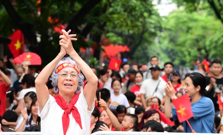 Chùm ảnh: Hà Nội sơ duyệt cấp Nhà nước kỷ niệm 80 năm Cách Mạng tháng Tám và Quốc Khánh 2/9 ảnh 12